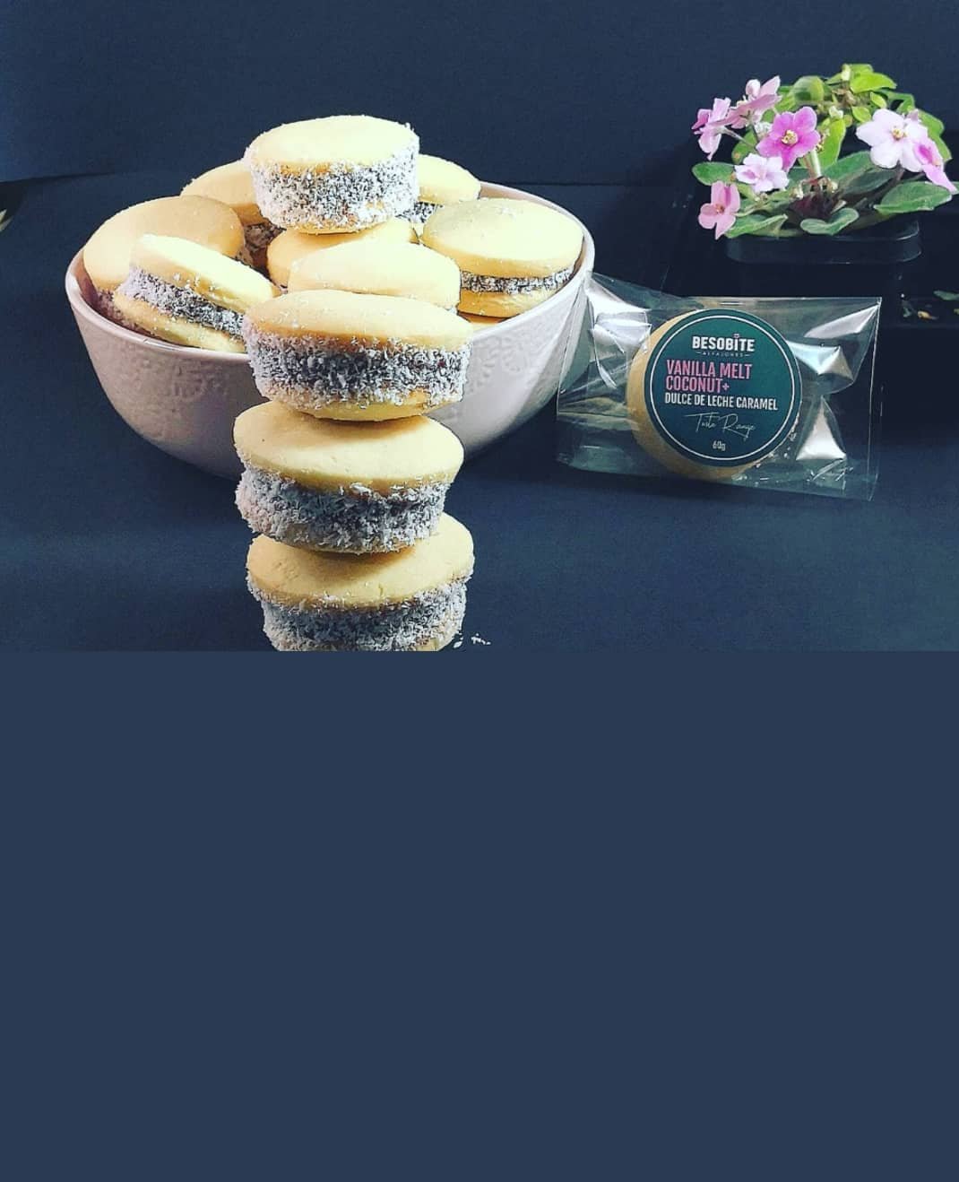 Coconut Vanilla Melt (Alfajores De Maizena) 6 Pack